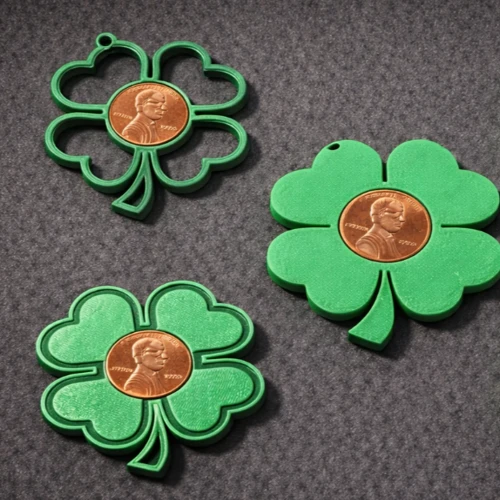 Lucky Tokens – St. Patrick’s Clover (US Penny holder) Keychain