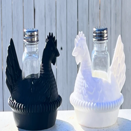Farmhouse Dining: Hen on Nest Salt & Pepper Shaker Holders